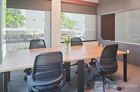 Regus | Phoenix - E Camelback Rd