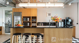 WeWork | Dircksenstraße 3