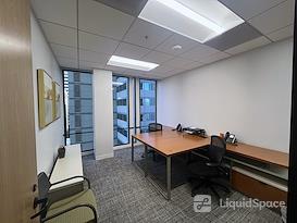 Carr Workplaces - Embarcadero Center