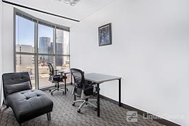 Regus || 580 California
