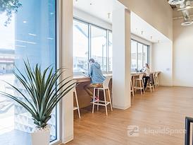 Expansive - Mesa at Newberry Station