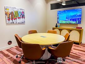 Signature Workspace Wiregrass