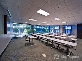 Regus | Sterling Pointe (Office Suites Plus)