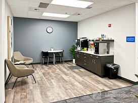 HQ | WA, Bellevue - NE 4th St