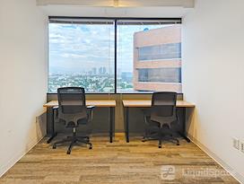 SPACES | CA, Los Angeles - W Olympic Blvd