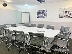 Regus | Port Louis, Medine Mews