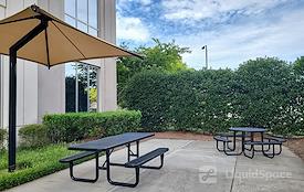 Regus | Perimeter Woods