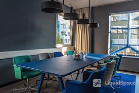 URBAN SPACES – Office & Meeting