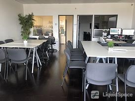 Office for meeting/production near Sony Studios