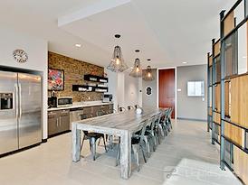 Regus || 500 Capitol Mall