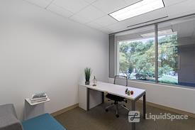 Regus | Sunroad Corporate Center