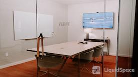 Common Desk - Dallas Arts District