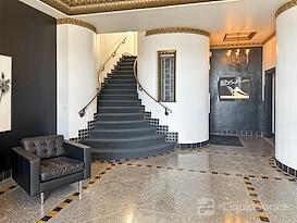 HQ | MI, Detroit - Jefferson Ave