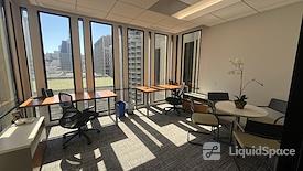 Carr Workplaces - Embarcadero Center