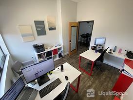 Easy Work Space (Venus)