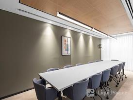 Regus | Herzeliya, Reit 1 House