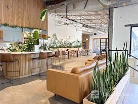 Loloft, Rogers - Flexible Meeting / Event Space 
