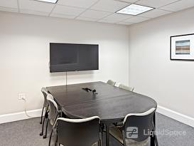 Regus | NH, Bedford - South River Rd