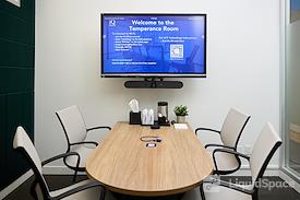 iQ Offices | 140 Yonge Street