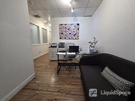 SaGE@276Fifth