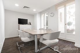 Signature | Paris, 72 Faubourg St Honoré