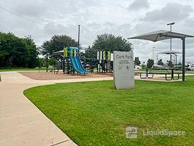 Regus | TX, Burleson - E Renfro St