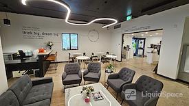 Launch Coworking Space - Downtown