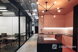Regus | IL, Chicago-CBD - West Loop 200 S. Wacker