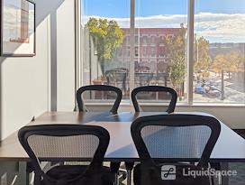 Regus | Landmark Center
