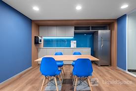 Regus | Vitória, Work Center 2 – 8th floor