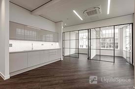 Regus | Karachi, Financial District