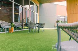4 & Co Coworking Spaces - Land O' Lakes
