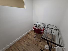 SaGE@276Fifth
