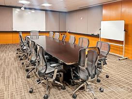 Regus || 580 California