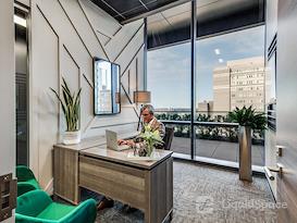 Lucid Private Offices | Downtown Fort Worth - Sundance