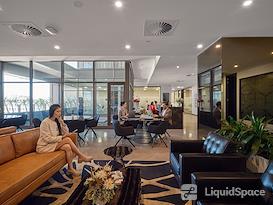 CorporateCubes.Co - 333 Collins