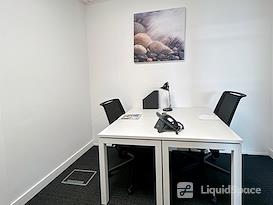 Regus | Leicester Grove Park