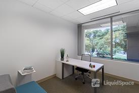 Regus | Sunroad Corporate Center