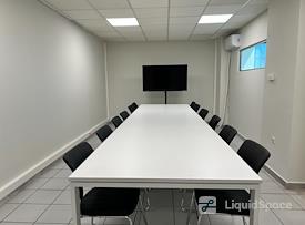 Regus | Heathrow, Bath Road