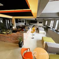 Garage At Six - Coworking Space