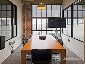 SPACES | MO, Kansas City - Walnut Street