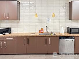 Regus | Irvine Center Drive