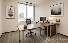 Carr Workplaces - Reston Town Center