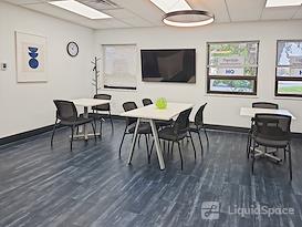 HQ | OH, Middleburg Heights - Engle Rd