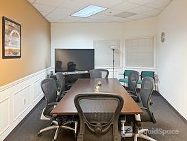 Regus | New Hampshire, Bedford - Independence Place