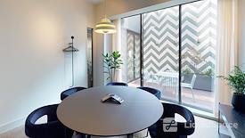 FORA | 7 Stratford Place