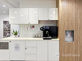 Regus | Shanghai, The Hub