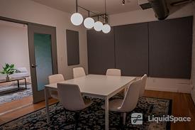 Flexday Suite - 112 West Hastings