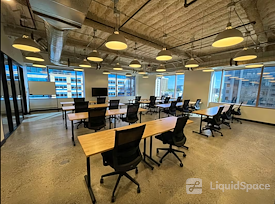 WeWork | 400 Capitol Mall