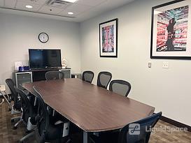 Regus | Trade and Tryon